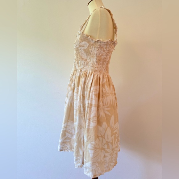 GAP Smock Palm Print Sundress - Picture 5 of 9